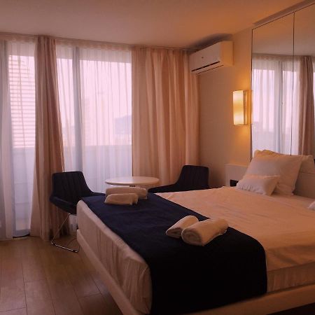 Orbi City Apartment Батуми Екстериор снимка
